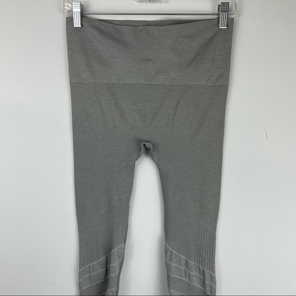BLANQI Grey Sport Support Maternity Athletic Contour Leggings Sz Small - Picture 9 of 13
